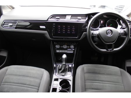 2019 Volkswagen Touran 2.0TDI 150BHP HIGHLINE 7 SEATER 5DR MPV AUTO // 1 OWNER WITH ONLY 99, 000 KM'S // BUY WITH CONFIDENCE AA AND SIMI APPROVED DEALER 2026 // FINANCE ARRANGED // ALL TRADE INS WELCOME // €23,950 thumbnail