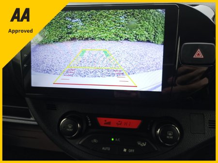 2017 Toyota Yaris 1.5 PETROL HYBRID ONLY 22,776kms COMPREHENSIVE SERVICE HISTORY (9 STAMPS) FACTORY IMMOBILISER PUSH BUTTON START MUTLIFUNCTION STEERING WHEEL AUTO HEADLIGHTS REVERSE CAMERA ANDROID AUTO & APPLE CARPLAY €14,950 thumbnail