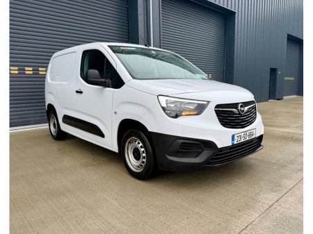 2023 Opel Combo - thumbnail 2