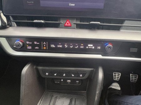 2024 Kia Sportage K3 SEM 5DR, *warranty till 2031* *1 year AA* Touch Screen Infotainment System, Heated Seats, Lane Departure Warning, Traction Control thumbnail