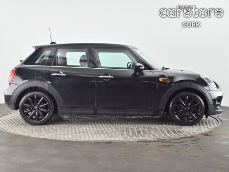 2015 MINI Hatch ONE 1.2 5 DR €11,880