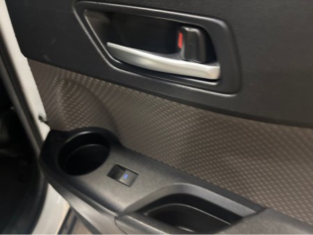 2023 Toyota C-HR HYBRID SOL 4DR AUTO €24,499 thumbnail