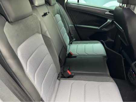 2017 Volkswagen Tiguan - thumbnail 10