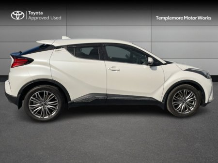 2022 Toyota C-HR HYBRID SOL 4DR AUTO €32,950