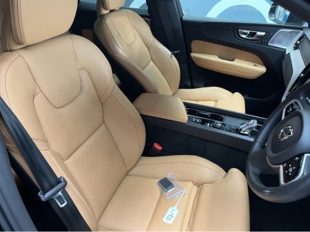 2021 Volvo XC60 €39950 2021 VOLVO XC60 RECHARGE PLUG-IN HYBRID T8 AWD 2.0 AUTOMATIC / CRUISE CONTROL / 360° CAMERA / ELECTRIC MEMORY & HEATED SEAT / PANORAMIC SUNROOF / APPLE CARPLAY €39,950 thumbnail