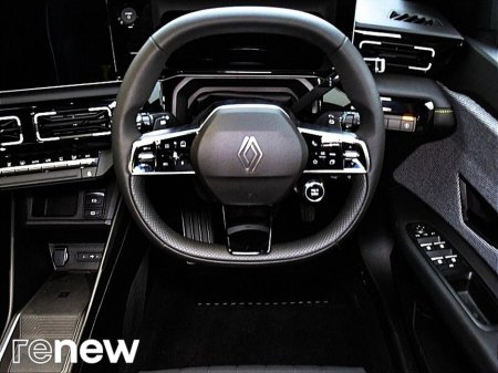 2026 Renault 4 techno 52kWh 150hp DEMO €37,145 thumbnail