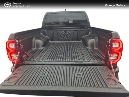 2025 Toyota Hilux 2.8 GR SPORT II CREWCAB €66,950 thumbnail