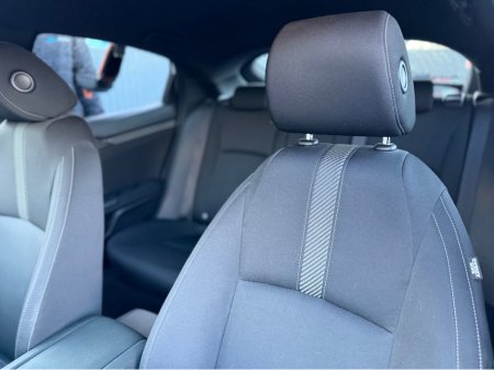 2017 Honda Civic - thumbnail 40