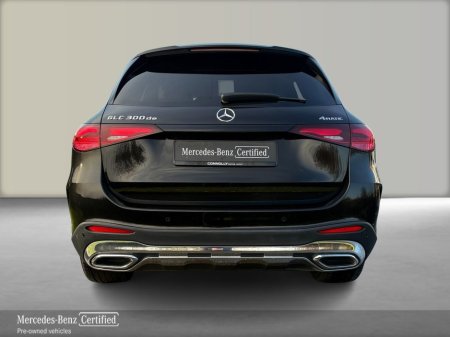 2024 Mercedes-Benz GLC Class GLC 300 de 4MATIC AMG Line thumbnail