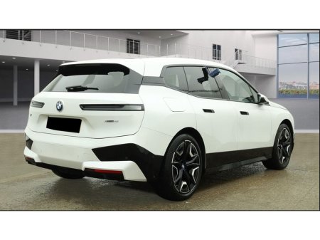 2023 BMW iX XDRIVE40 M SPORT EDITION // PANORAMIC ROOF €45,950 thumbnail
