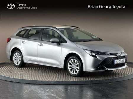 2023 Toyota Corolla HYBRID LUNA T/S
