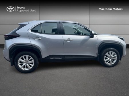 2023 Toyota Yaris Cross - photo 3