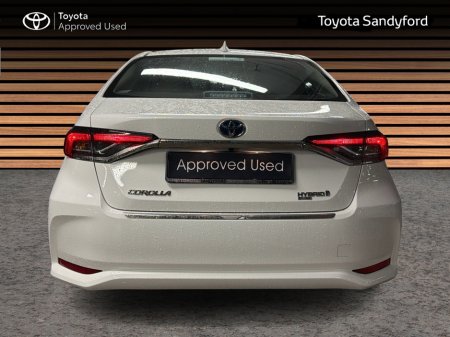 2023 Toyota Corolla HYBRID LUNA AUTO SALOON // TOYOTA SAFETY SENSE // REAR CAMERA // BLUETOOTH // AIR CON // TOYOTA WARRANTY €27,945 thumbnail