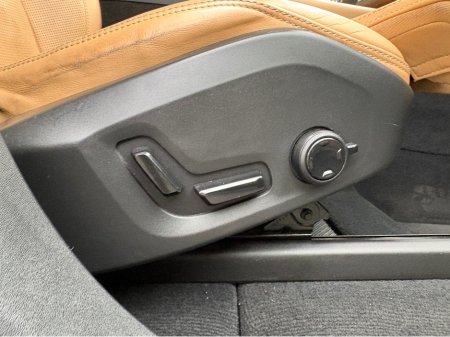 2016 Volvo XC90 2.0 Petrol hybrid VOLVO XC90 T8 INSCRIPTION €28,990 thumbnail