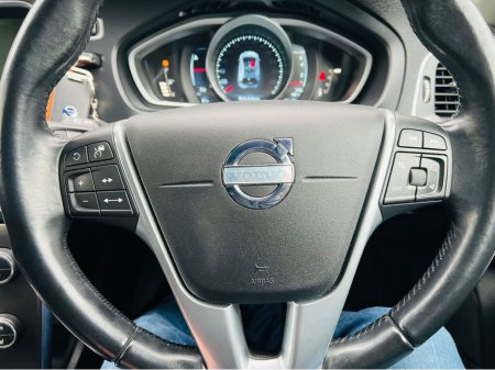 2015 Volvo V40 PRIVACY GLASS //  // REVERSE CAM €12,950 thumbnail