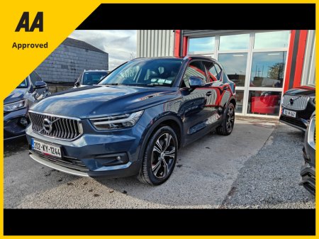 2020 Volvo XC40 - thumbnail 6