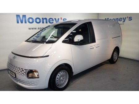 2025 Hyundai Staria COMMERCIAL VAN ORDER YOUR 2025 HERE AT MOONEYS