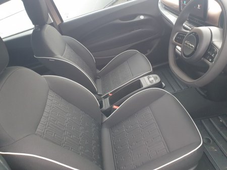 2025 Fiat 500 Icon 42kWh (320Kms WLTP Range) €19,950 thumbnail