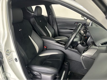 2020 Toyota C-HR - thumbnail 6