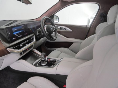 2025 BMW XM - thumbnail 7