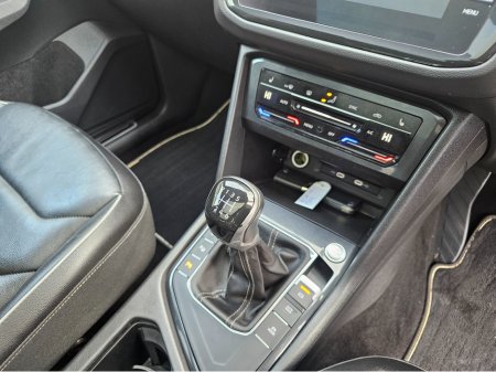 2022 Volkswagen Tiguan DEPOSIT TAKEN €38,950 thumbnail