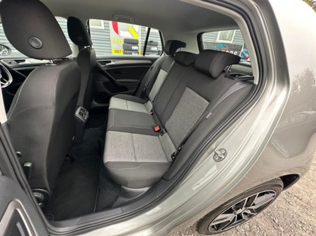 2013 Volkswagen Golf - thumbnail 14