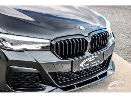 2021 BMW 5 Series - thumbnail 5