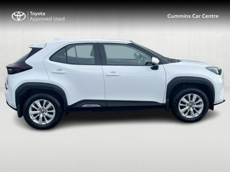 2022 Toyota Yaris Cross CR CROSS LUNA 4DR AUTO thumbnail