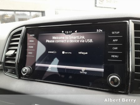 2020 Skoda Karoq AMBITION 1.6 TDI 115HP 4DR €21,950 thumbnail