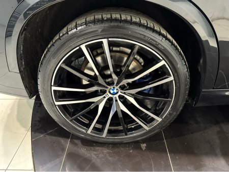 2019 BMW X5 - thumbnail 11