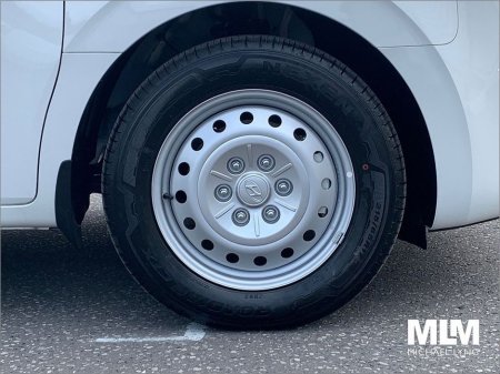 2024 Hyundai Staria 2.2 177ps Fwd, Price ex VAT €24,386 thumbnail