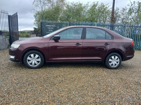 2013 Skoda Rapid - thumbnail 2