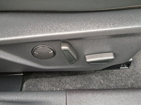 2023 Ford Focus - thumbnail 15