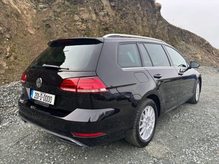 2020 Volkswagen Golf  €17,950 thumbnail