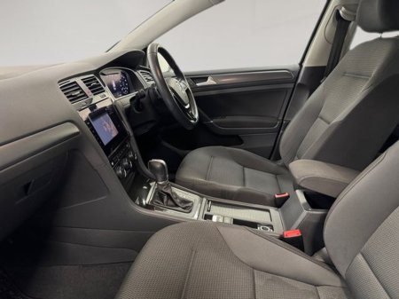 2018 Volkswagen Golf - thumbnail 17