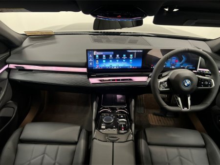 2026 BMW 5 Series 530e M Sport- IMMEDIATE DELIVERY thumbnail