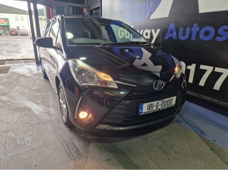 2018 Toyota Yaris - thumbnail 13