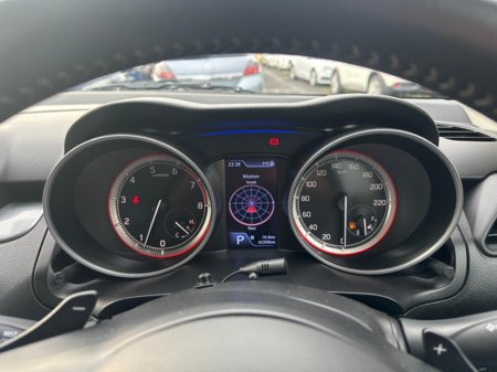 2018 Suzuki Swift - thumbnail 18