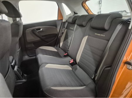 2016 Volkswagen Polo - thumbnail 23