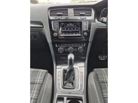 2013 Volkswagen Golf - thumbnail 21