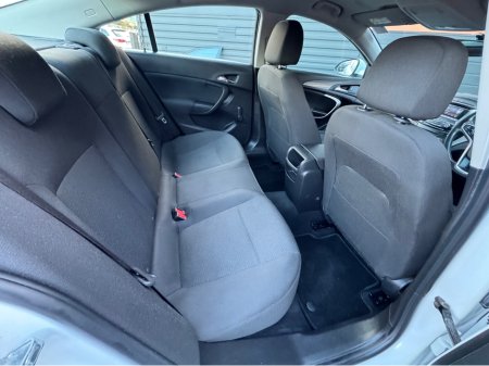 2016 Opel Insignia - thumbnail 11