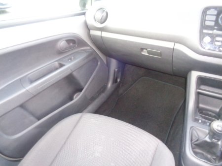 2015 Volkswagen up! - thumbnail 9