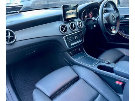 2018 Mercedes-Benz CL Class 180 URBAN AUTO 4DR €19,950 thumbnail