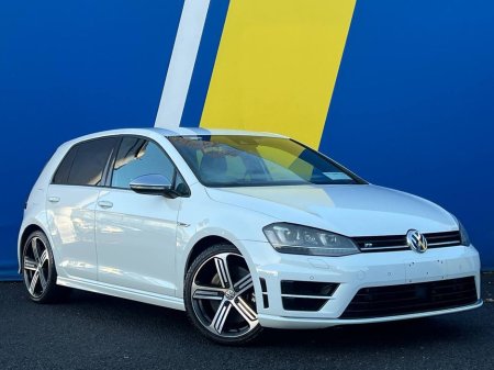 2014 Volkswagen Golf R 4MOTION 2.0 TSI // 300 BHP // LEATHER HEATED SPORT SEATS // PARKING SENSORS €24,900