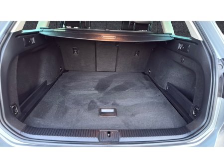 2018 Volkswagen Passat *HIGHLINE-65,000KM-HUGE SPEC-AUTO €22,900 thumbnail