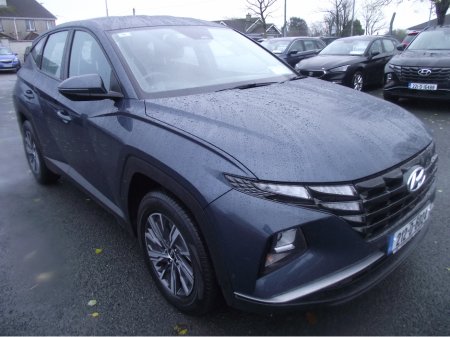 2021 Hyundai Tucson - view 4