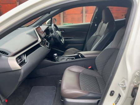 2017 Toyota C-HR LUNA SPORT PETROL/HYBRID 5DR AUTOMATIC €17,950