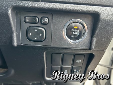 2017 Toyota Landcruiser LAND CRU LWB BUSINESS AUTO 4DR thumbnail