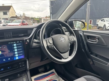 2018 Toyota Auris - thumbnail 9