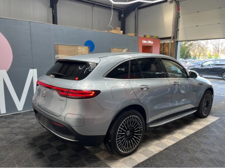 2020 Mercedes-Benz EQC - thumbnail 2